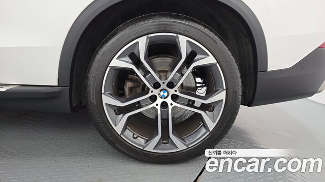 BMW X5 2022 — photo 7