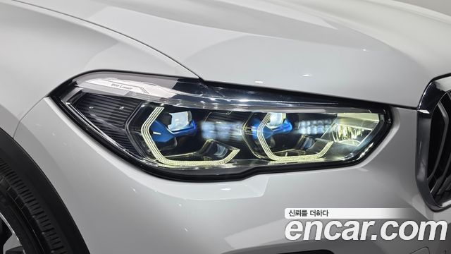 BMW X5 2022 — photo 8
