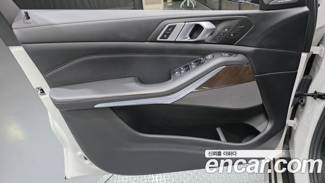 BMW X5 2022 — photo 14
