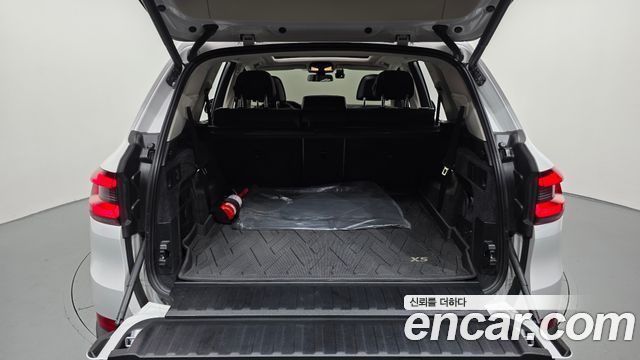 BMW X5 2022 — photo 34