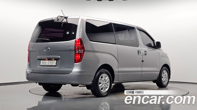 Hyundai Starex 2020 — photo 2