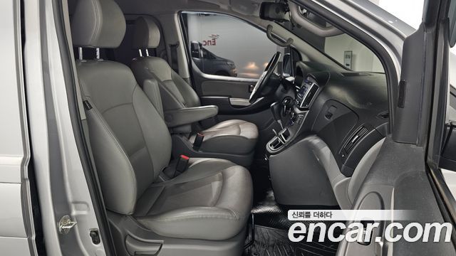 Hyundai Starex 2020 — photo 12