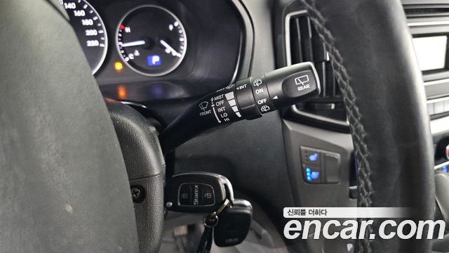 Hyundai Starex 2020 — photo 15