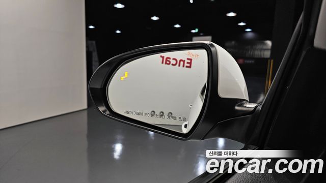 Hyundai AVANTE 2017 — photo 24