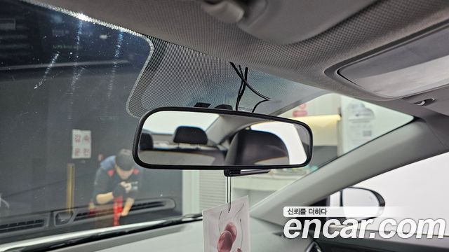 Hyundai AVANTE 2017 — photo 30