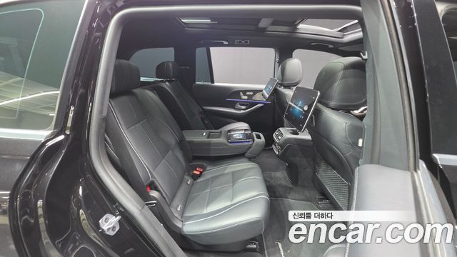 Mercedes-Benz GLS-Class 2021 — photo 23