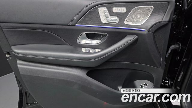 Mercedes-Benz GLS-Class 2021 — photo 14