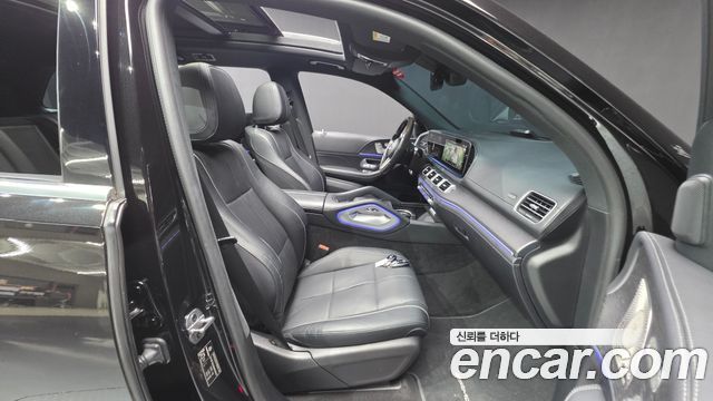 Mercedes-Benz GLS-Class 2021 — photo 16