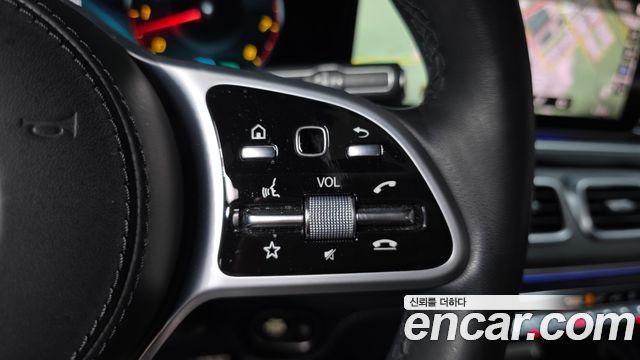 Mercedes-Benz GLS-Class 2021 — photo 27