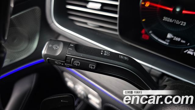 Mercedes-Benz GLS-Class 2021 — photo 35