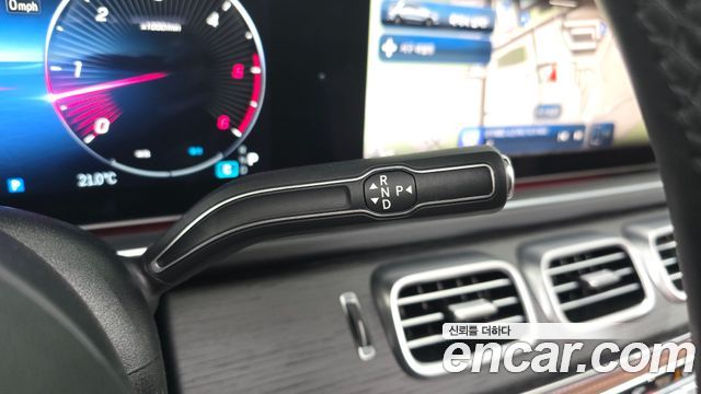 Mercedes-Benz GLE-Class 2023 — photo 12