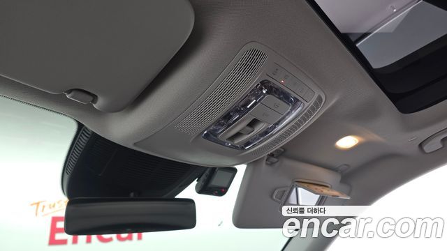 Mercedes-Benz GLE-Class 2023 — photo 26