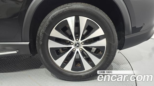Mercedes-Benz GLE-Class 2023 — photo 7