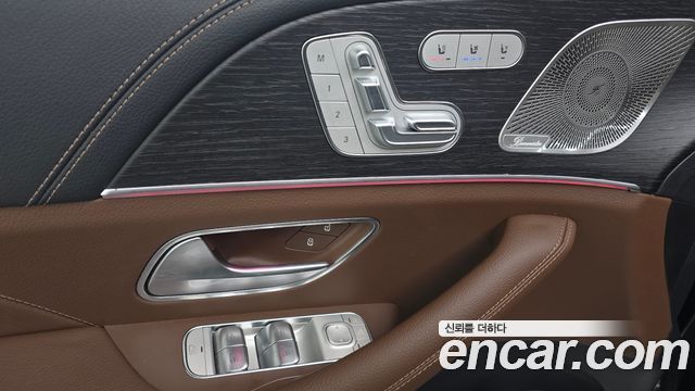 Mercedes-Benz GLE-Class 2023 — photo 30