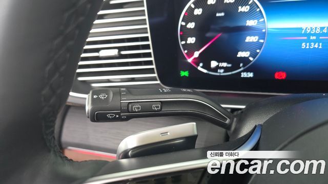 Mercedes-Benz GLE-Class 2023 — photo 31