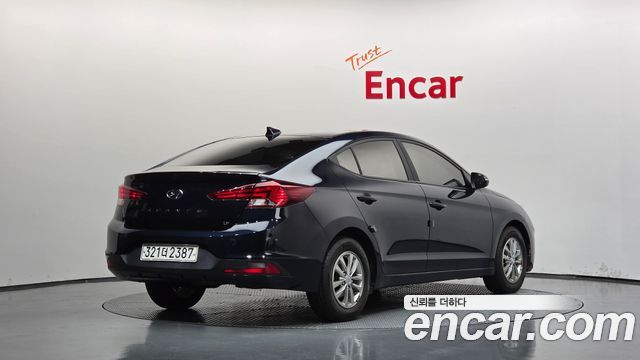 Hyundai AVANTE 2019 — photo 2