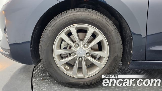 Hyundai AVANTE 2019 — photo 5