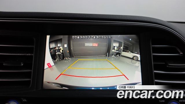 Hyundai AVANTE 2019 — photo 15
