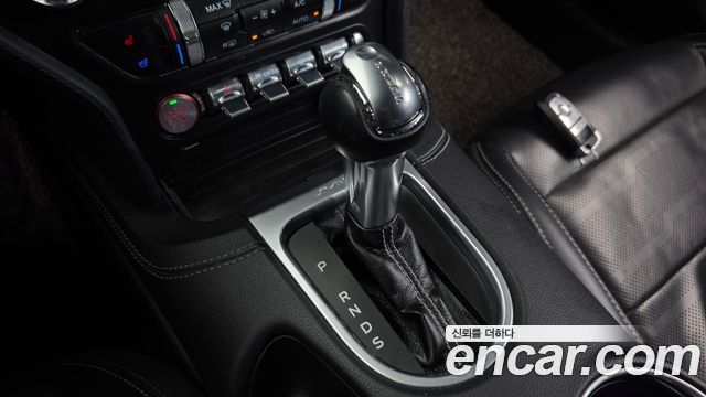 Ford Mustang 2019 — photo 9