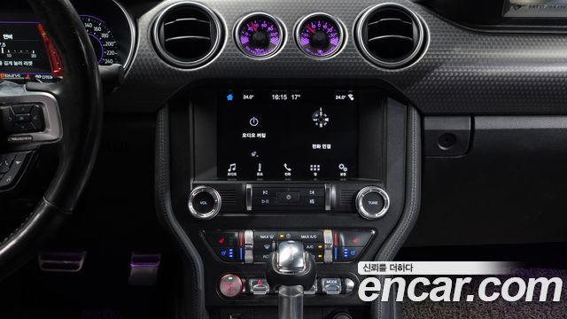Ford Mustang 2019 — photo 14