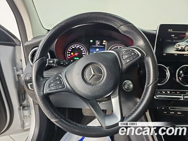Mercedes-Benz GLC-Class 2016 — photo 9