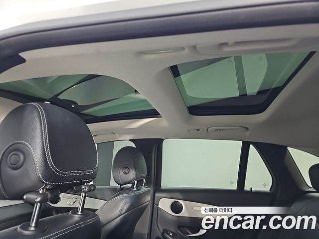 Mercedes-Benz GLC-Class 2016 — photo 13