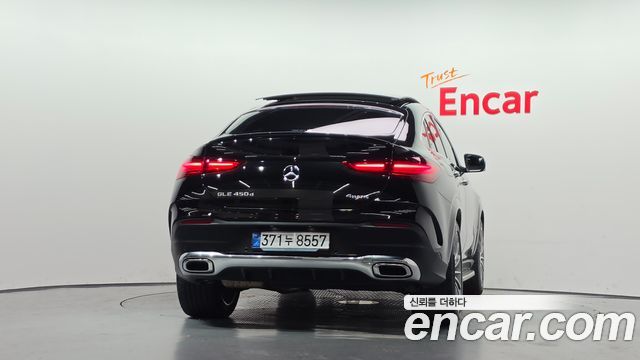 Mercedes-Benz GLE-Class 2023 — photo 4