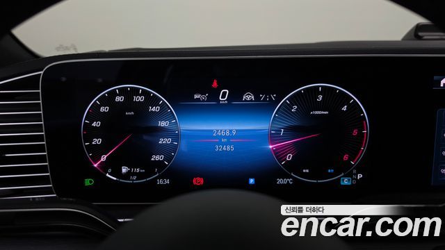 Mercedes-Benz GLE-Class 2023 — photo 11