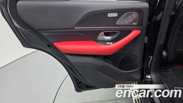 Mercedes-Benz GLE-Class 2023 — photo 15