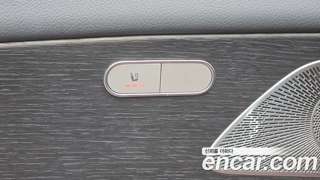 Mercedes-Benz GLE-Class 2023 — photo 34