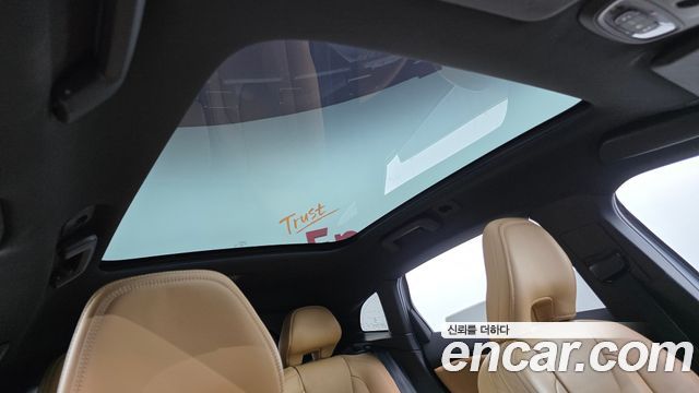 Volvo V40 2017 — photo 20
