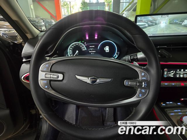 Genesis GV70 2023 — photo 8