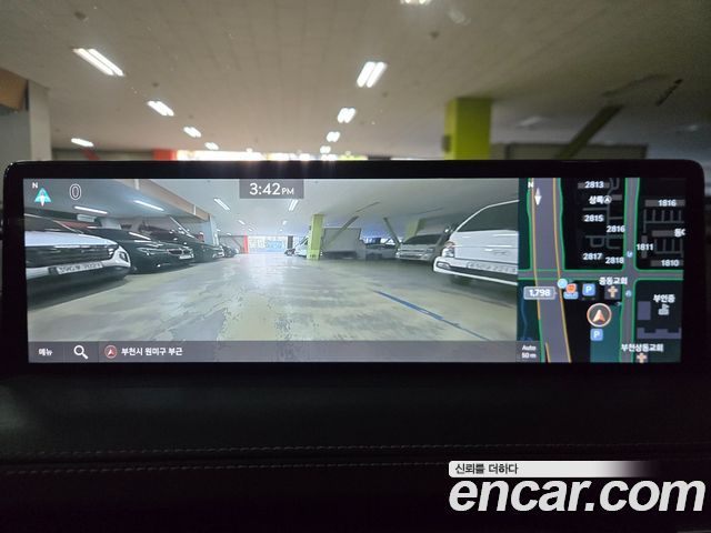 Genesis GV70 2023 — photo 10