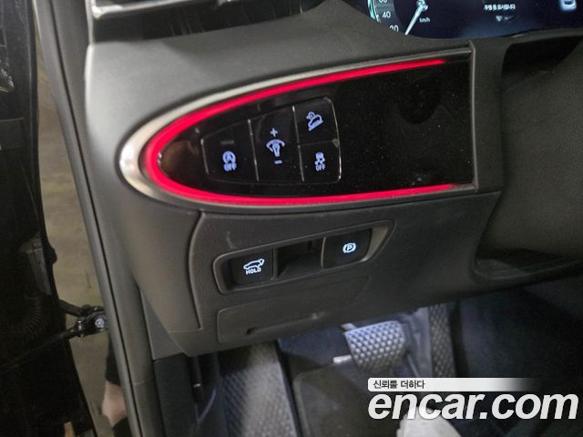 Genesis GV70 2023 — photo 15