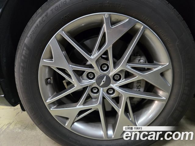 Genesis GV70 2023 — photo 20