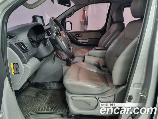 Hyundai Starex 2016 — photo 7