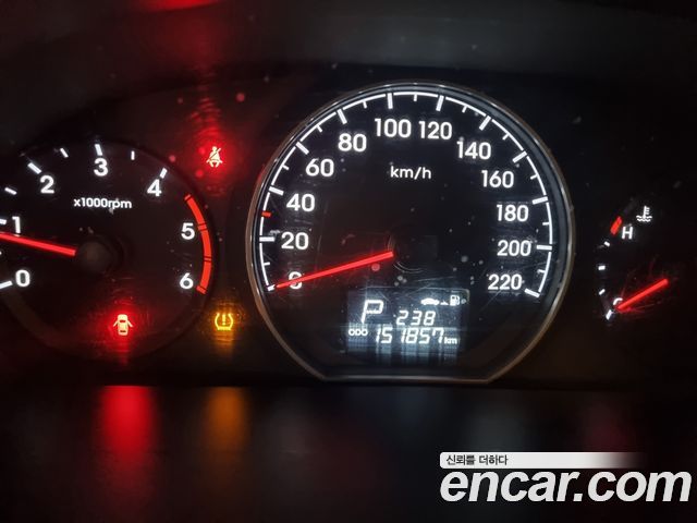 Hyundai Starex 2016 — photo 11