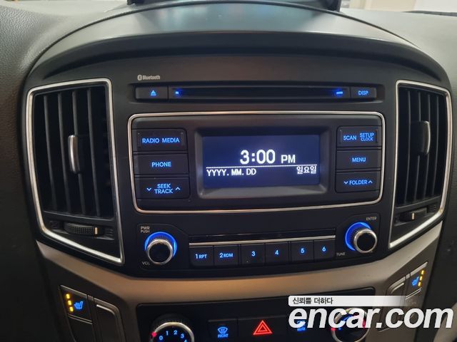 Hyundai Starex 2016 — photo 13