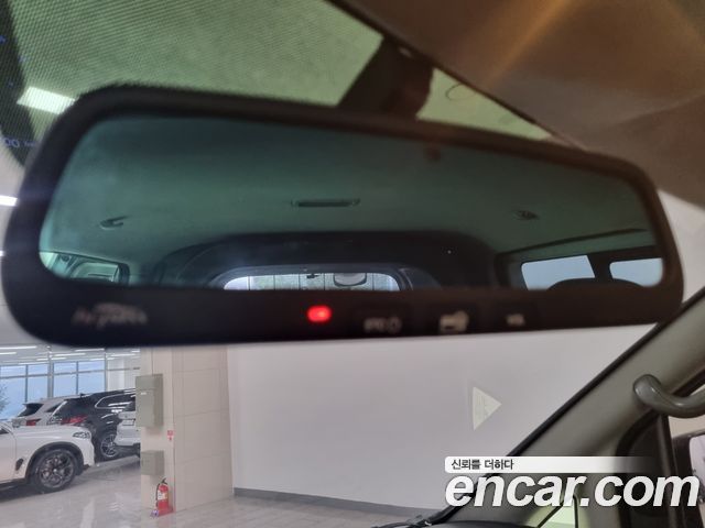 Hyundai Starex 2016 — photo 14