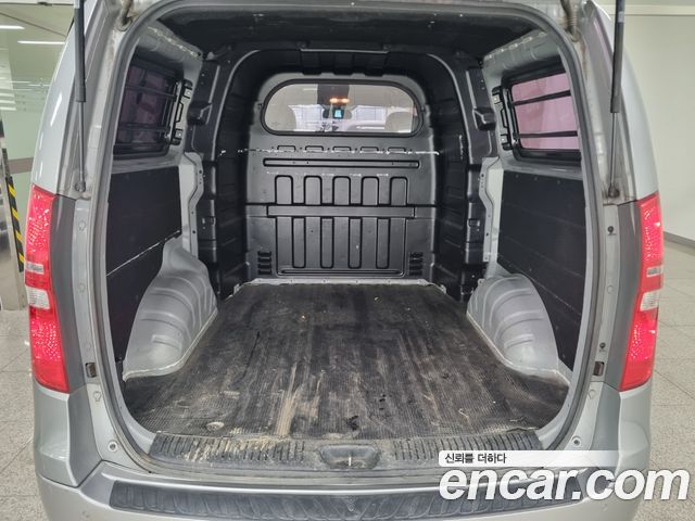 Hyundai Starex 2016 — photo 19