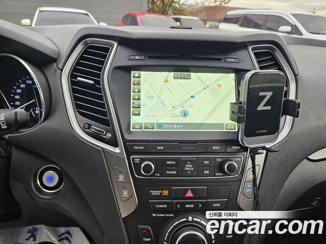 Hyundai Santafe 2016 — photo 6