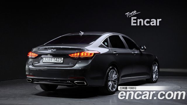 Genesis G80 2017 — photo 2