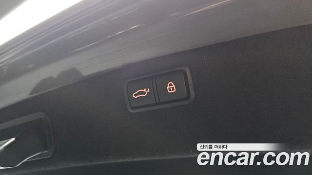 Genesis G80 2017 — photo 25