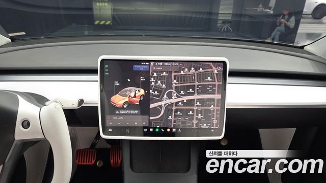 Tesla Model Y 2021 — photo 20