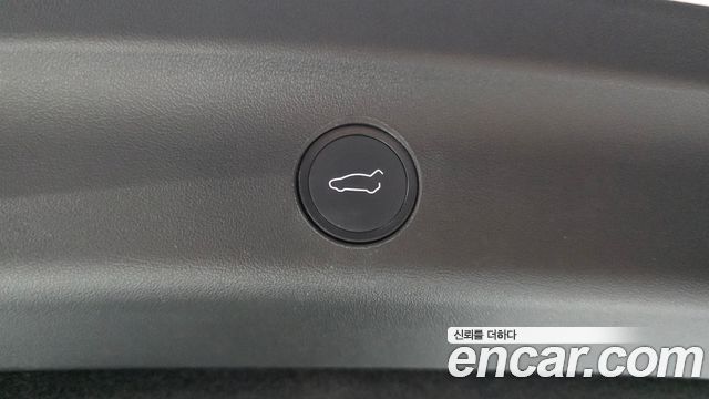 Tesla Model Y 2021 — photo 29