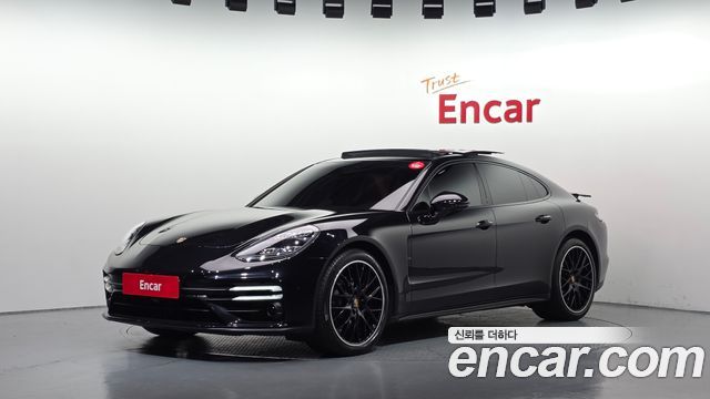 Porsche Panamera 2021 — photo 1