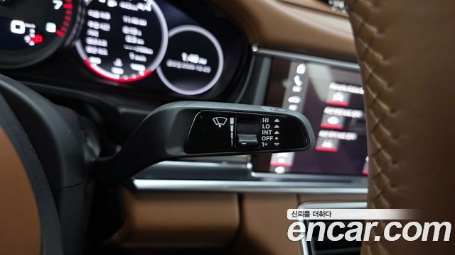 Porsche Panamera 2021 — photo 23