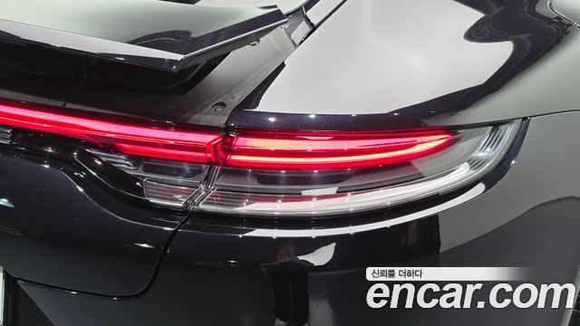 Porsche Panamera 2021 — photo 9