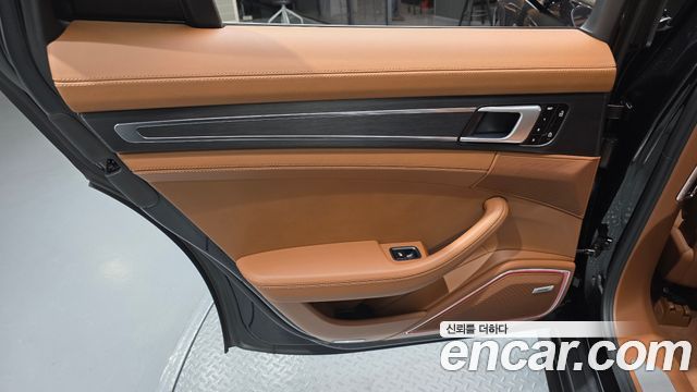 Porsche Panamera 2021 — photo 15