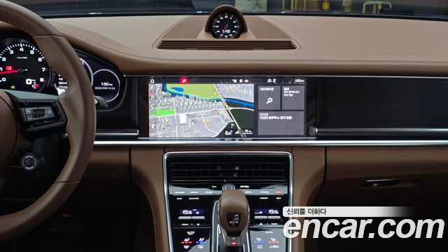 Porsche Panamera 2021 — photo 33
